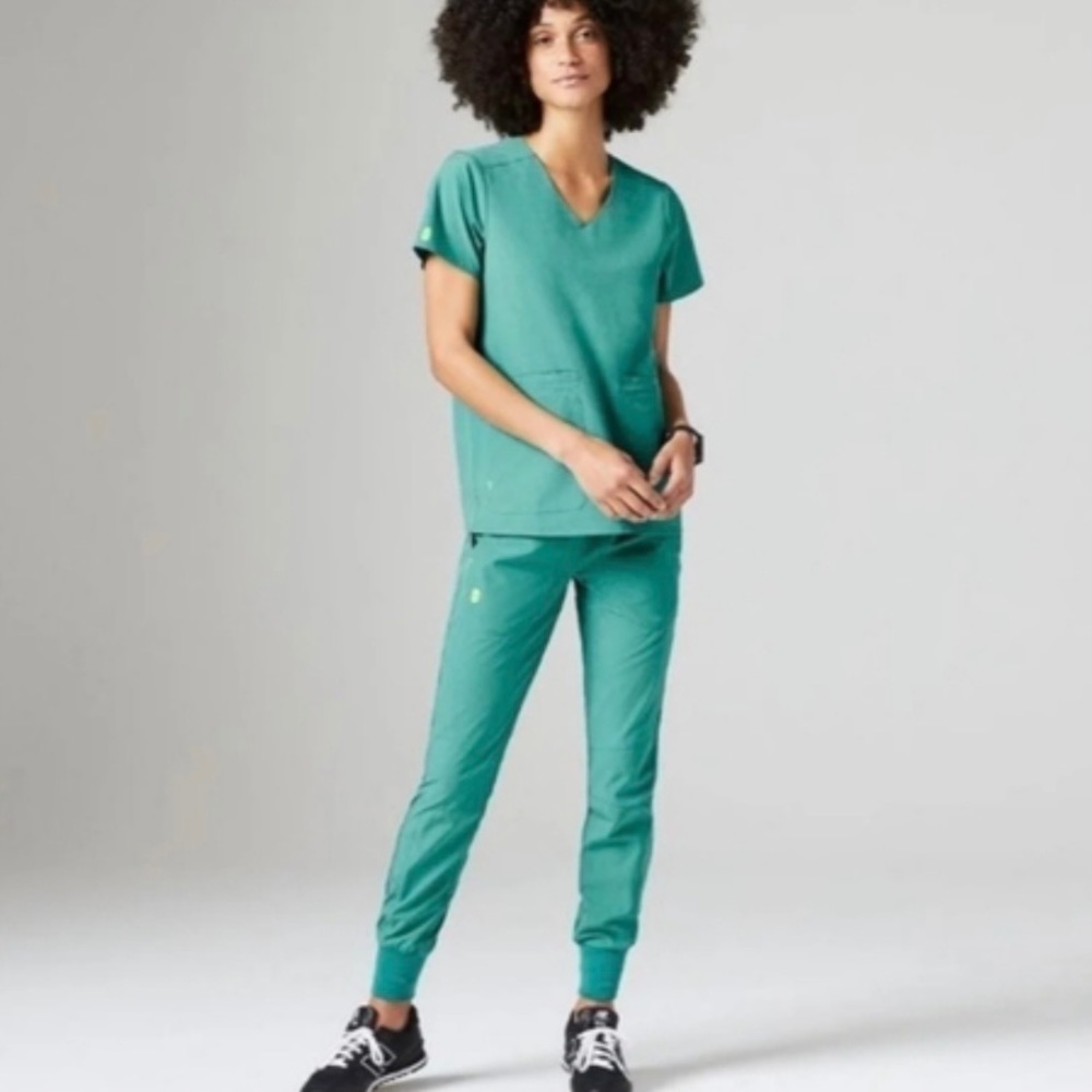 Figs Marine Lekei Top M